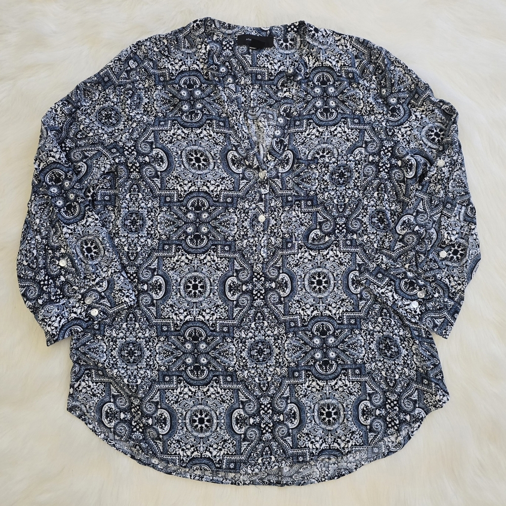 3 Atmosphere V-Neck Tunic Tops - Picture 2 of 7
